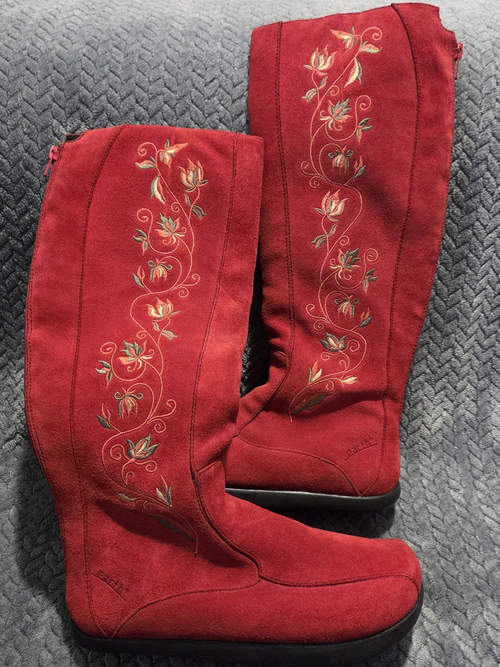 Earth Margarita Tall Red Suede Embroidered Floral Comfort Boots NWOB Rare